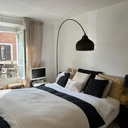 Apartament Agreable Maison De Village Dampierre (Yvelines)